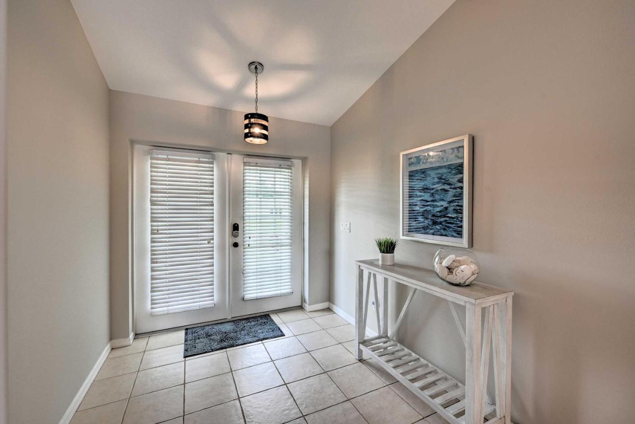 Pet-Friendly Escape With Dock And Kayaks In Cape Coral Villa ภายนอก รูปภาพ