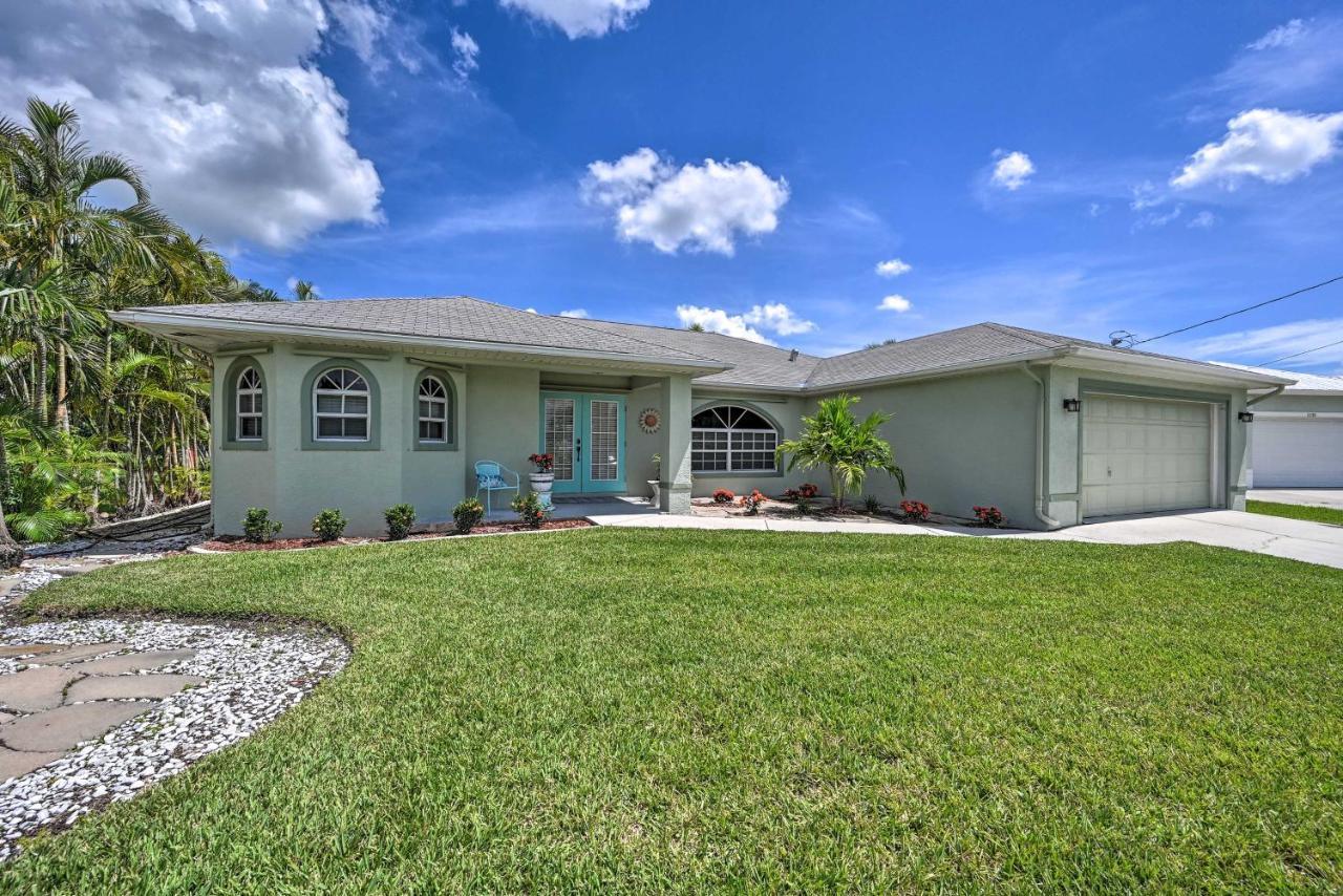 Pet-Friendly Escape With Dock And Kayaks In Cape Coral Villa ภายนอก รูปภาพ
